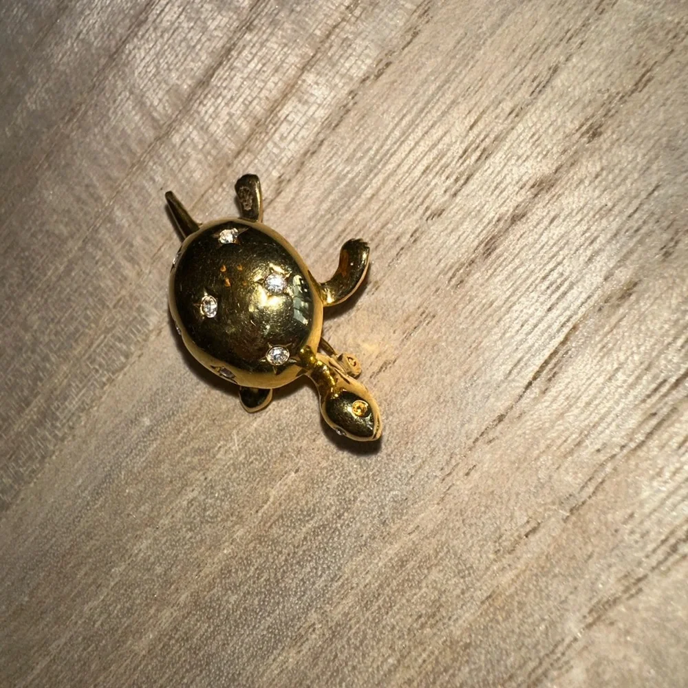 Vintage Turtle Pin - Picture 3 of 3